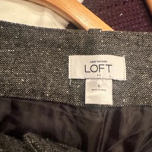 Women's LOFT Pants, Size 6, Gray - Picture 6 of 7